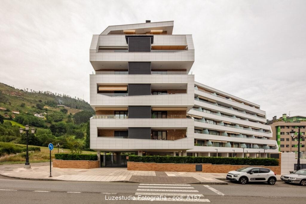 fotografia de arquitectura edificio residencial finlandia en oviedo asturias 1